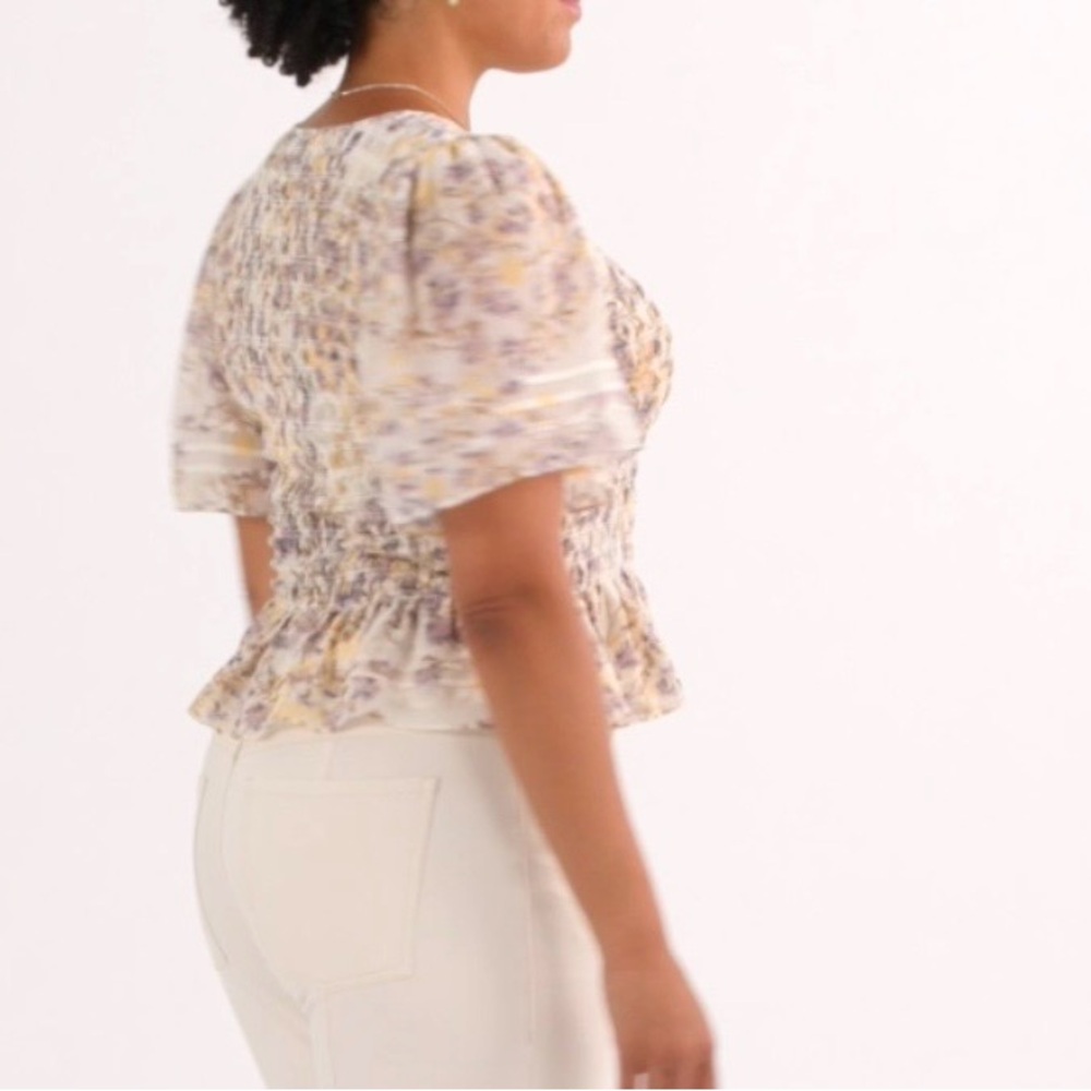 Cabi Angel Top #6714 Floral Pattern Medium NWT - Picture 4 of 7